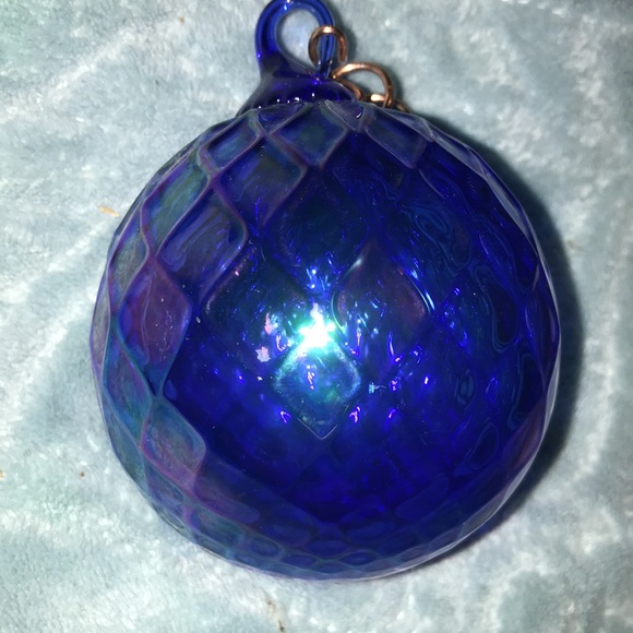 Vintage Iridescent Ornament - Picture 2 of 3